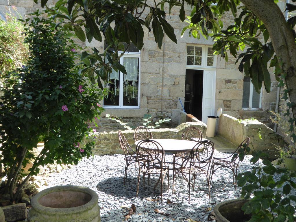 Appartement Des Remparts Dinan Exterior photo